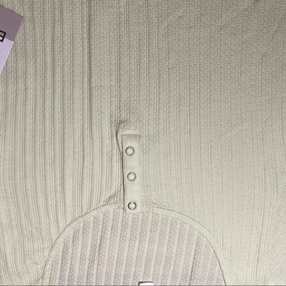 NEW BP. Long Sleeve Crop Top Women’s Size Small Light Green Cotton Stretch - Picture 3 of 9